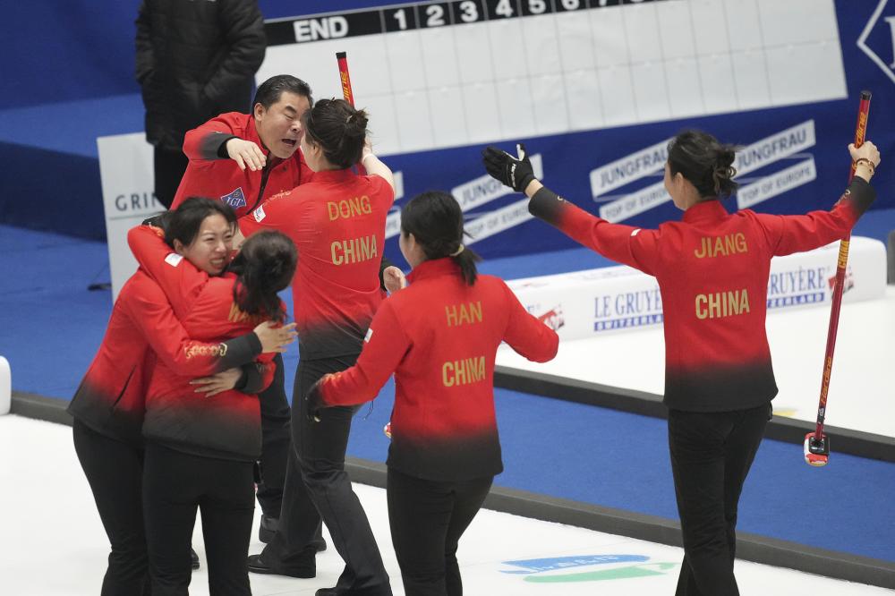 国内首个残疾人铁人三项赛事开赛，134名运动员角逐19金